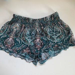 Flowy boho printed shorts